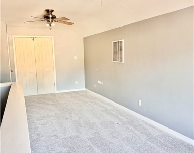 11800 Autumnwood Court - Photo Thumbnail 22