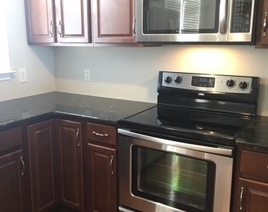 7474 Pebble Lake Drive - Photo Thumbnail 14