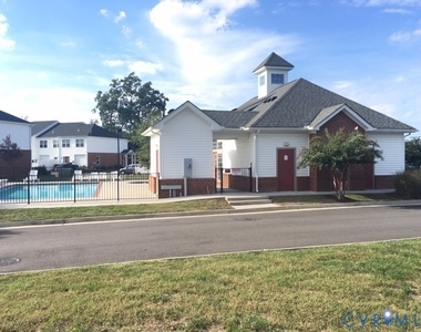 7474 Pebble Lake Drive - Photo Thumbnail 6