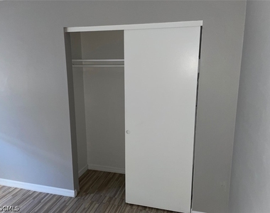 2243 Euclid Avenue - Photo Thumbnail 8