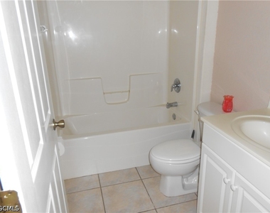 4507 20th Street Sw - Photo Thumbnail 9