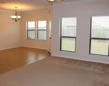 6643 Sharpstone Creek Lane - Photo Thumbnail 5