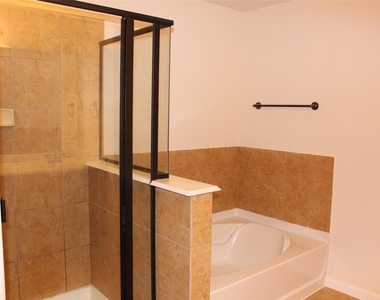 6643 Sharpstone Creek Lane - Photo Thumbnail 15