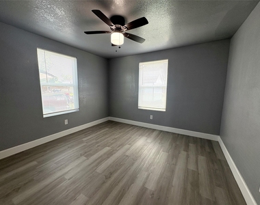 405 N Erskine Street - Photo Thumbnail 10