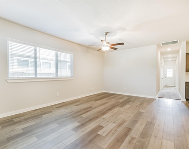 25109 Pacific Wren Drive - Photo Thumbnail 5