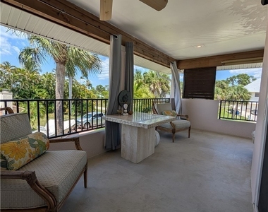 14952 Kimberly Lane - Photo Thumbnail 10