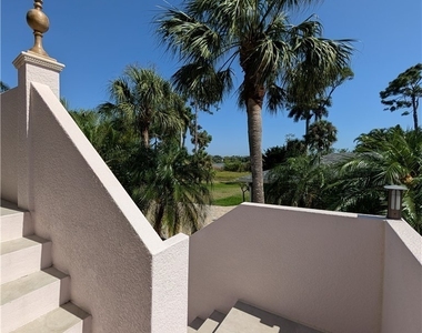 14952 Kimberly Lane - Photo Thumbnail 3