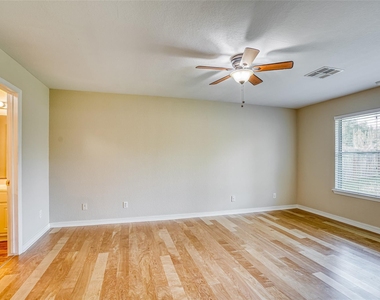 9410 Stoneridge Canyon Lane - Photo Thumbnail 3