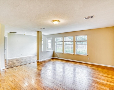 9410 Stoneridge Canyon Lane - Photo Thumbnail 1