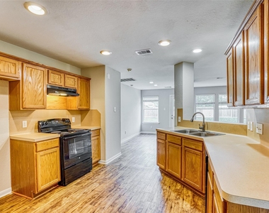 9410 Stoneridge Canyon Lane - Photo Thumbnail 2
