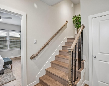 6314 Chelsea Falls Lane - Photo Thumbnail 6