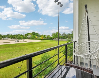 6314 Chelsea Falls Lane - Photo Thumbnail 14