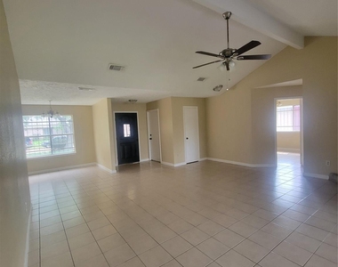19330 Cypress Bay Drive - Photo Thumbnail 2