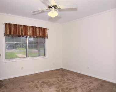 115 Irwin Road - Photo Thumbnail 11