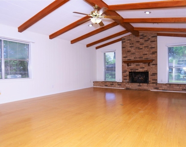 115 Irwin Road - Photo Thumbnail 1