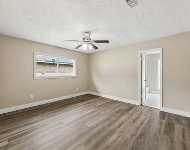 19506 Franz Road - Photo Thumbnail 11