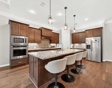 32607 Wingfoot Circle - Photo Thumbnail 24