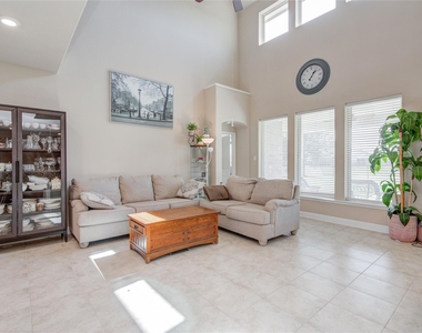 12902 Oak Falls Drive - Photo Thumbnail 6