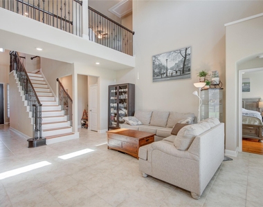 12902 Oak Falls Drive - Photo Thumbnail 8
