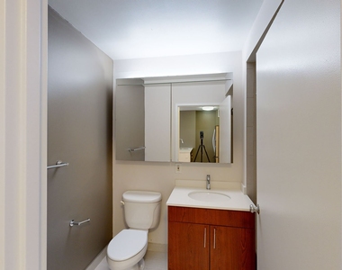 120 W. 21st - Photo Thumbnail 3