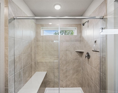 7103 Blue Oak Drive - Photo Thumbnail 12