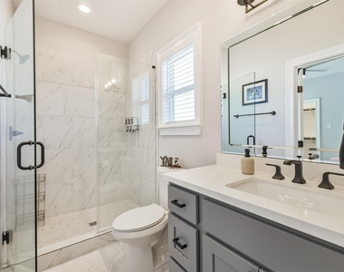 1010 Melneeka Lane - Photo Thumbnail 24