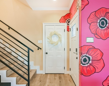 1010 Melneeka Lane - Photo Thumbnail 4