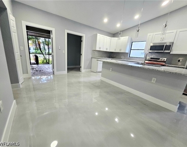 17760 Park Village Circle - Photo Thumbnail 2