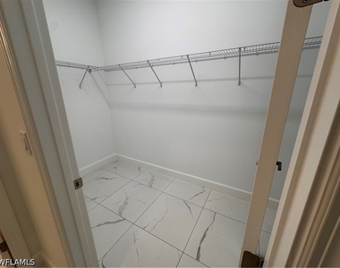 2864 Bloomfield Way - Photo Thumbnail 20