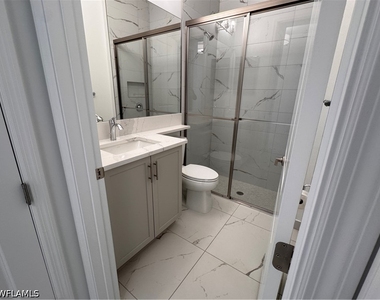 2864 Bloomfield Way - Photo Thumbnail 15