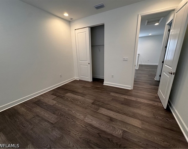 2864 Bloomfield Way - Photo Thumbnail 34