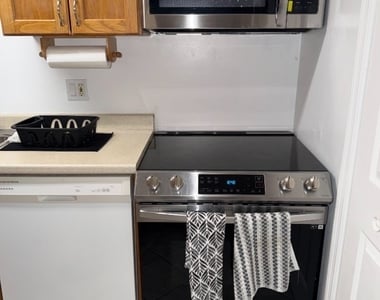 5395 Treetops Drive - Photo Thumbnail 5