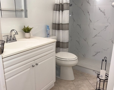 5395 Treetops Drive - Photo Thumbnail 15