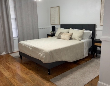5395 Treetops Drive - Photo Thumbnail 9