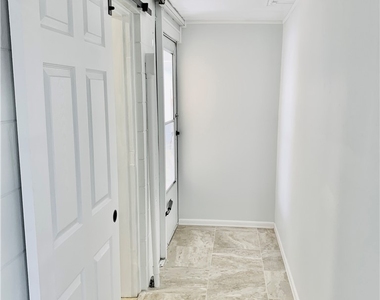 1120 Vineyard Street - Photo Thumbnail 10