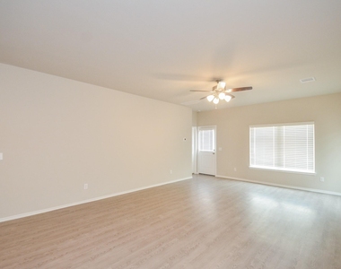 25513 Blossom Court - Photo Thumbnail 13