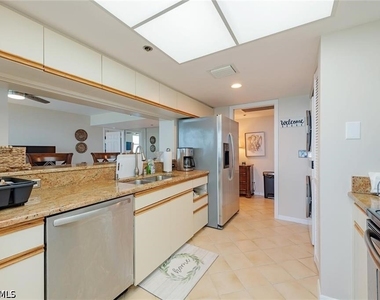 5550 Heron Point Drive - Photo Thumbnail 5