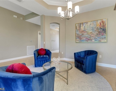 9208 Quartz Lane - Photo Thumbnail 4