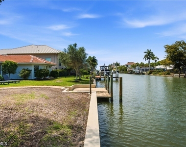 455 Bayside Avenue - Photo Thumbnail 17
