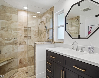 455 Bayside Avenue - Photo Thumbnail 6