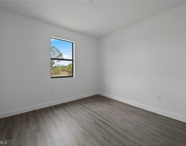 351 Ranchito Avenue - Photo Thumbnail 10