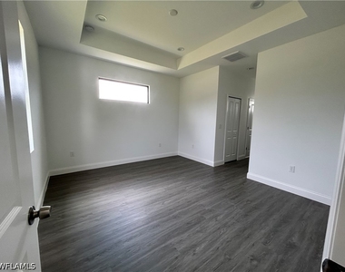 351 Ranchito Avenue - Photo Thumbnail 5