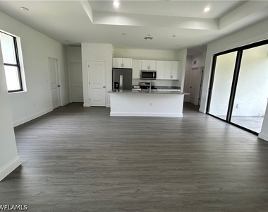 351 Ranchito Avenue - Photo Thumbnail 2