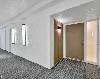 4051 Gulf Shore Boulevard N - Photo Thumbnail 5