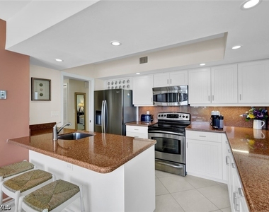4051 Gulf Shore Boulevard N - Photo Thumbnail 14
