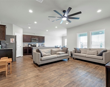 14368 W Pine Heart Drive - Photo Thumbnail 3