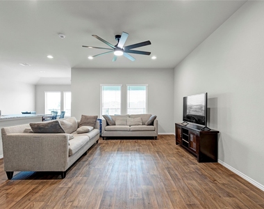 14368 W Pine Heart Drive - Photo Thumbnail 2
