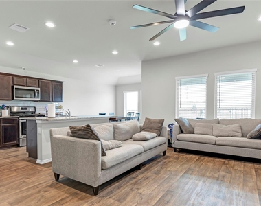 14368 W Pine Heart Drive - Photo Thumbnail 1