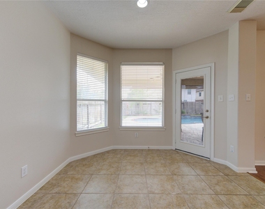 1903 Hampton Lakes Ct - Photo Thumbnail 11