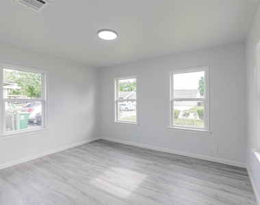 3607 Luca Street - Photo Thumbnail 21